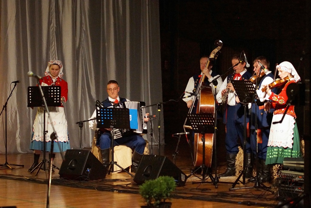 Koncert z okazji 40-lecia Zespołu Pieśni i Tańca 