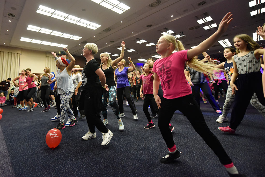 Żywiołowa Zumba Party w Qubusie na rzecz podopiecznych TPD