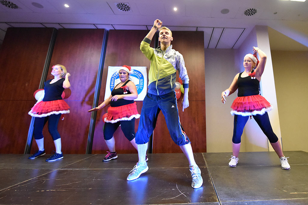 Żywiołowa Zumba Party w Qubusie na rzecz podopiecznych TPD