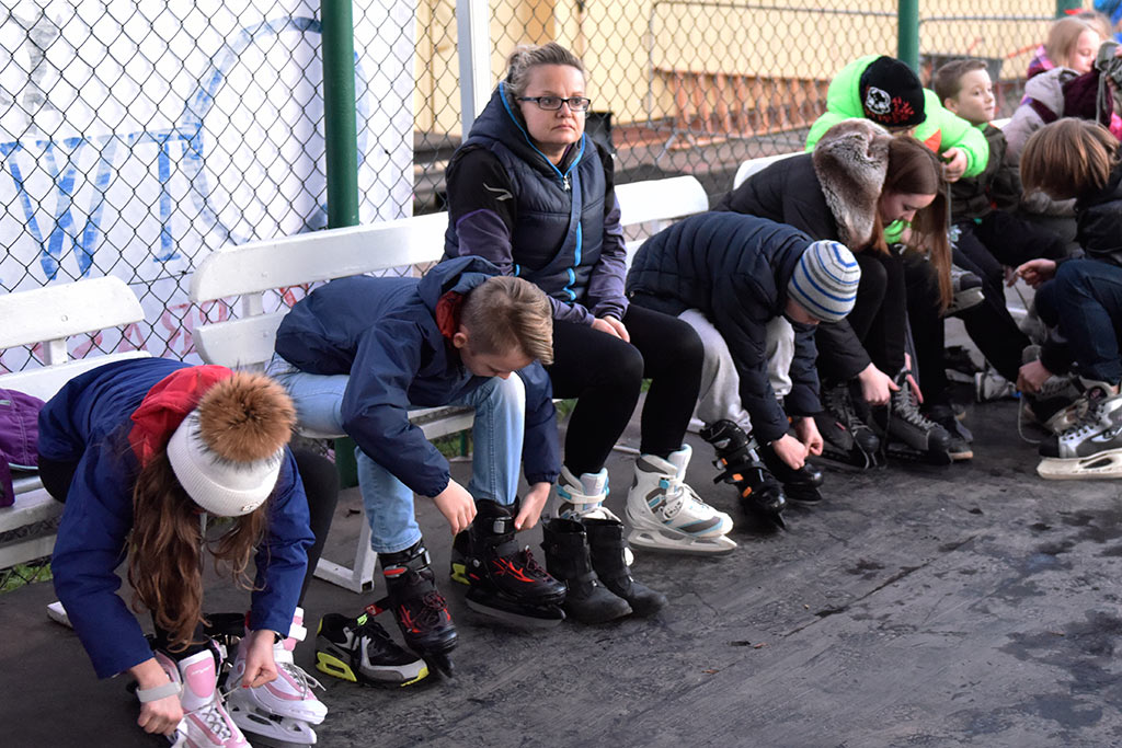 Legnickie lodowisko otwarte. Sezon na ślizganie rozpoczęty