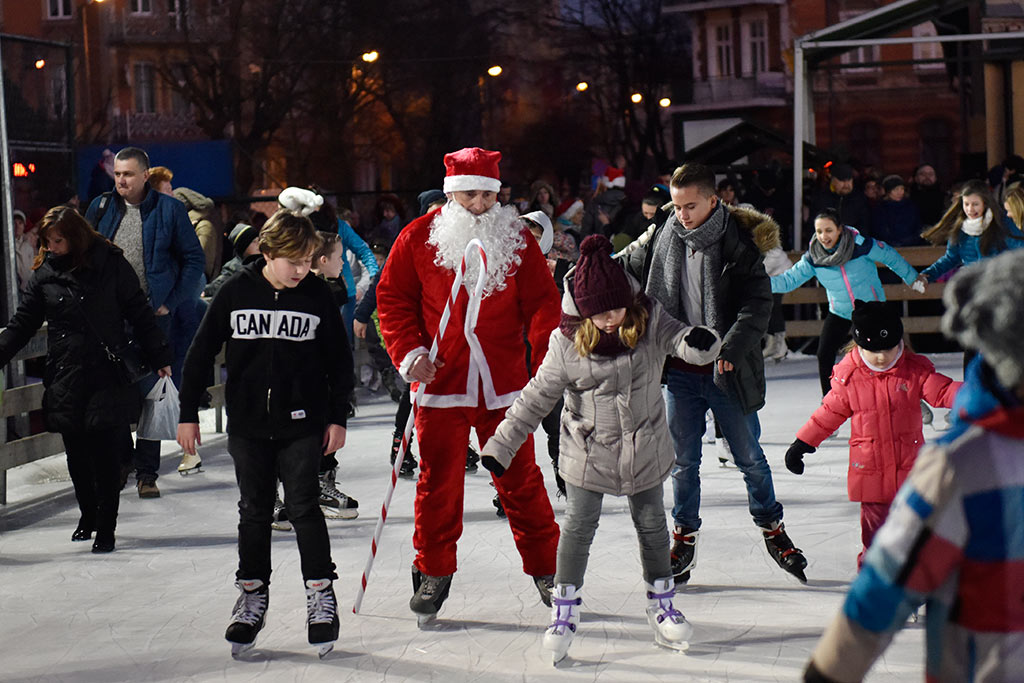 Legnickie lodowisko otwarte. Sezon na ślizganie rozpoczęty