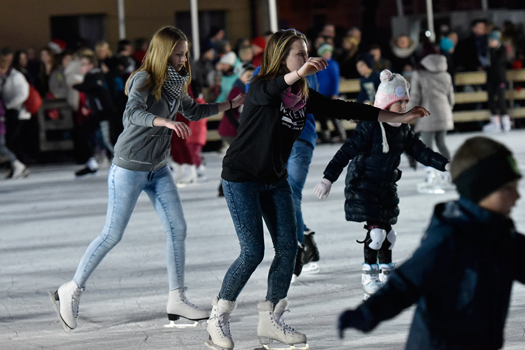 Legnickie lodowisko otwarte. Sezon na ślizganie rozpoczęty