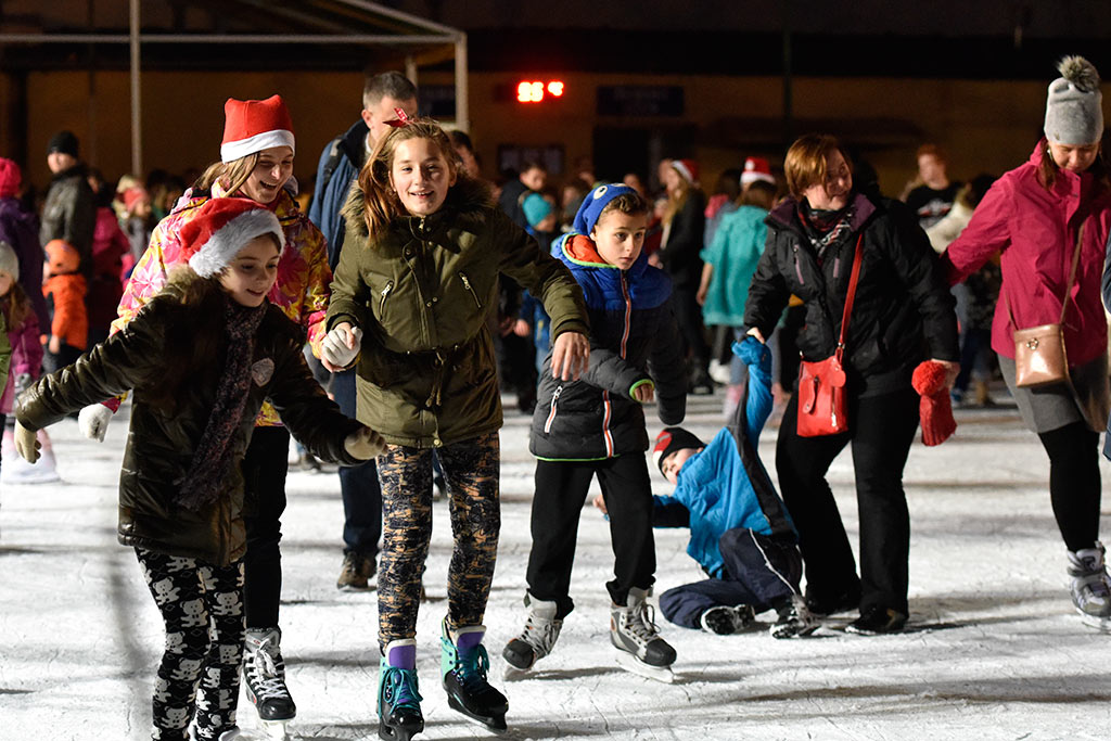 Legnickie lodowisko otwarte. Sezon na ślizganie rozpoczęty