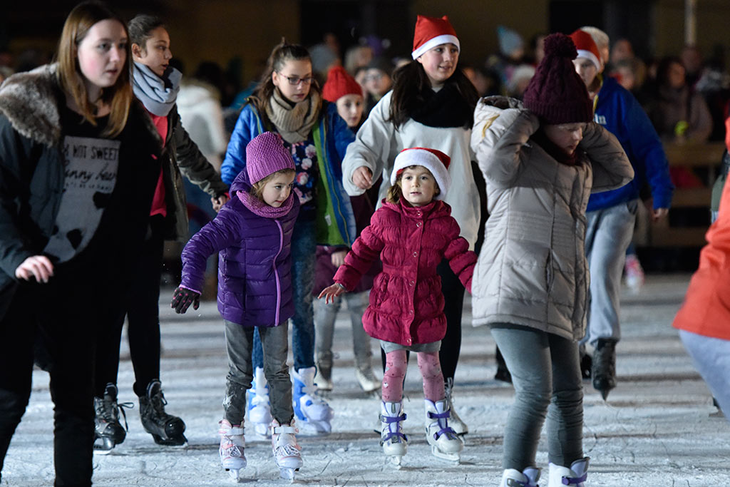 Legnickie lodowisko otwarte. Sezon na ślizganie rozpoczęty