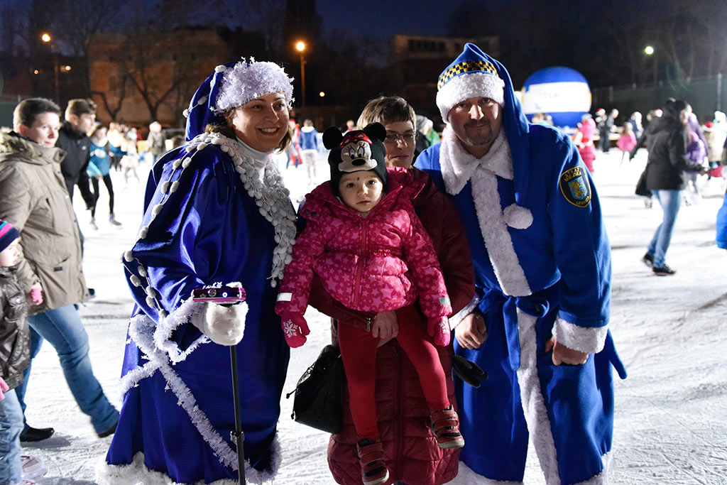 Legnickie lodowisko otwarte. Sezon na ślizganie rozpoczęty