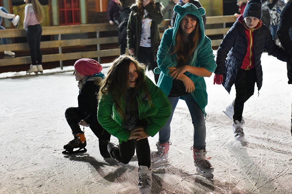 Legnickie lodowisko otwarte. Sezon na ślizganie rozpoczęty