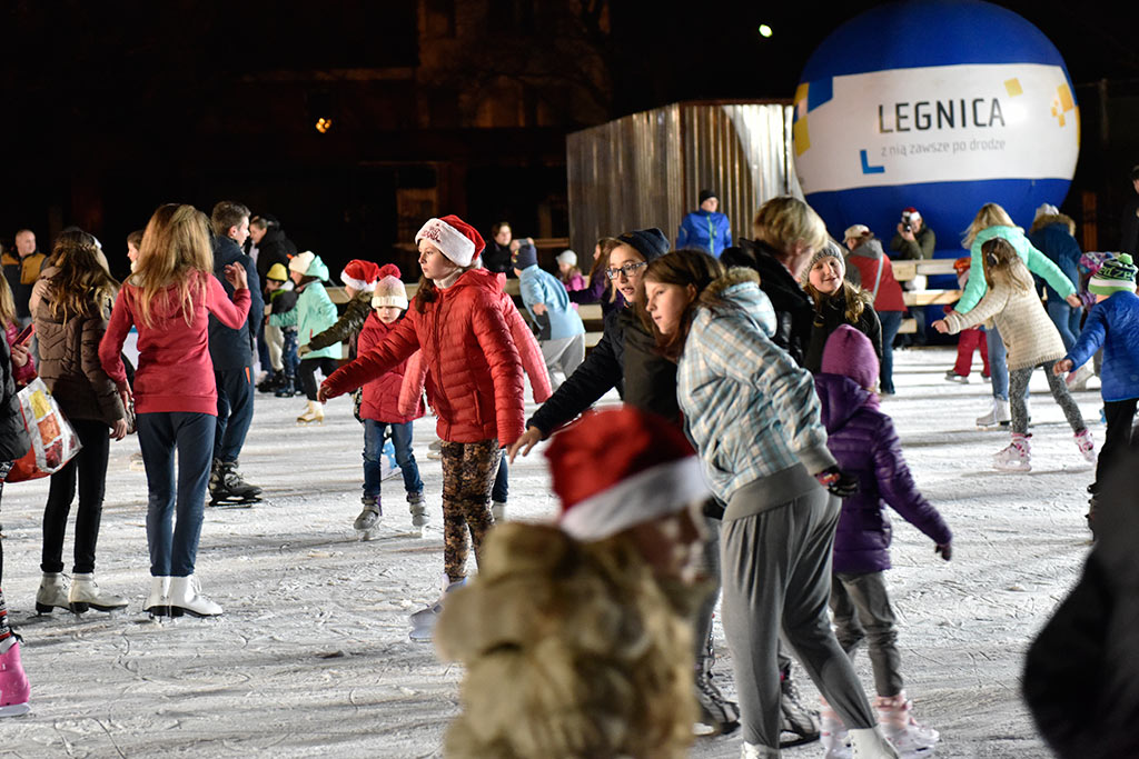 Legnickie lodowisko otwarte. Sezon na ślizganie rozpoczęty