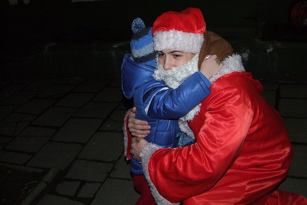 Przedszkolaki z „czternastki” miały gościa. Dostały prezenty