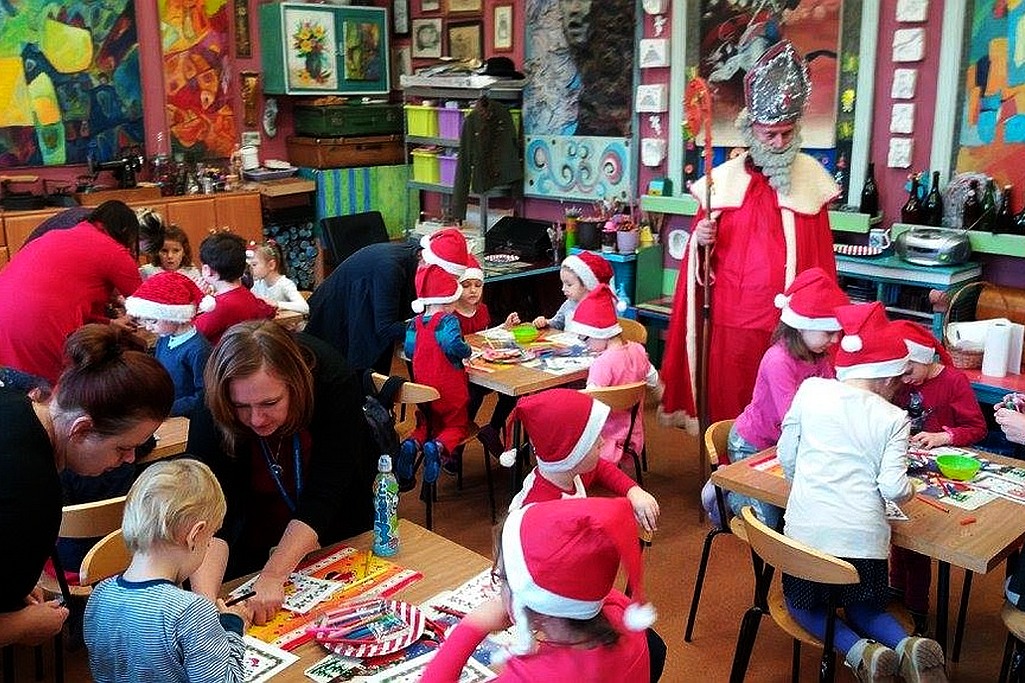 Dzieci w klubie „Agatka” już przygotowują się do świąt