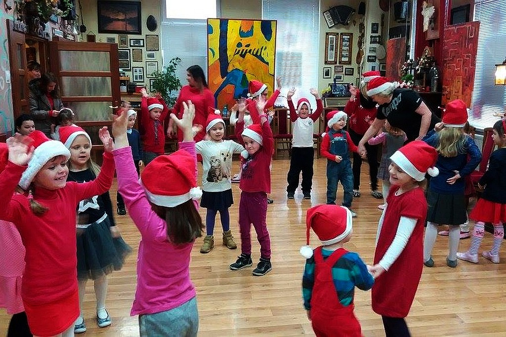 Dzieci w klubie „Agatka” już przygotowują się do świąt