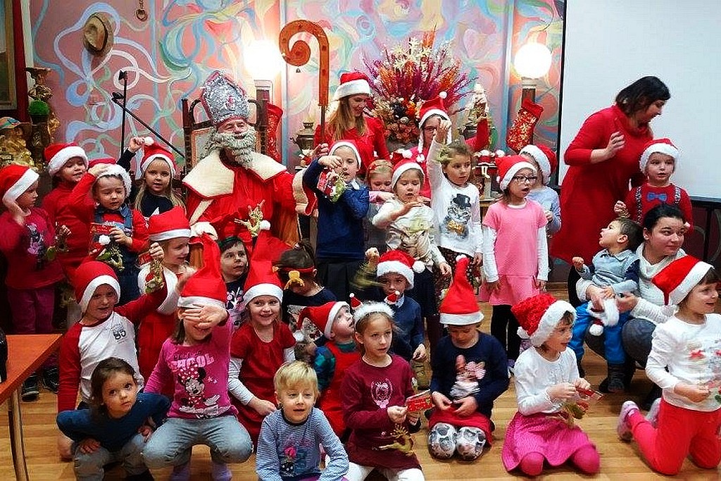 Dzieci w klubie „Agatka” już przygotowują się do świąt