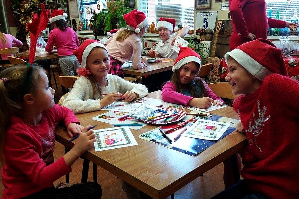 Dzieci w klubie „Agatka” już przygotowują się do świąt