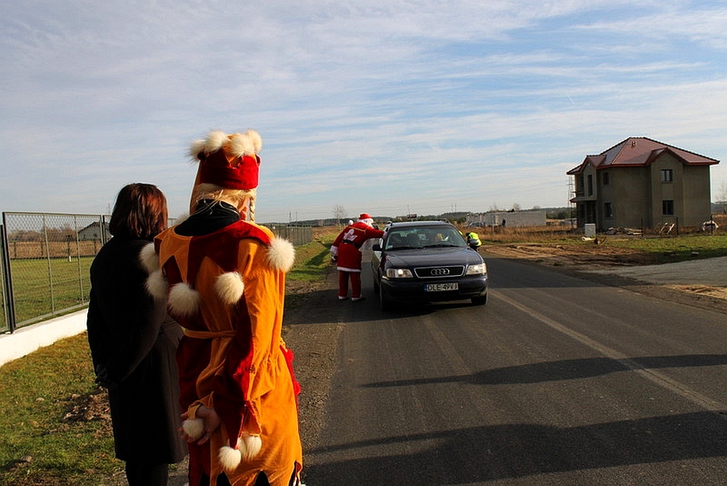 Święty Mikołaj złożył  wizytę mieszkańcom Prochowic