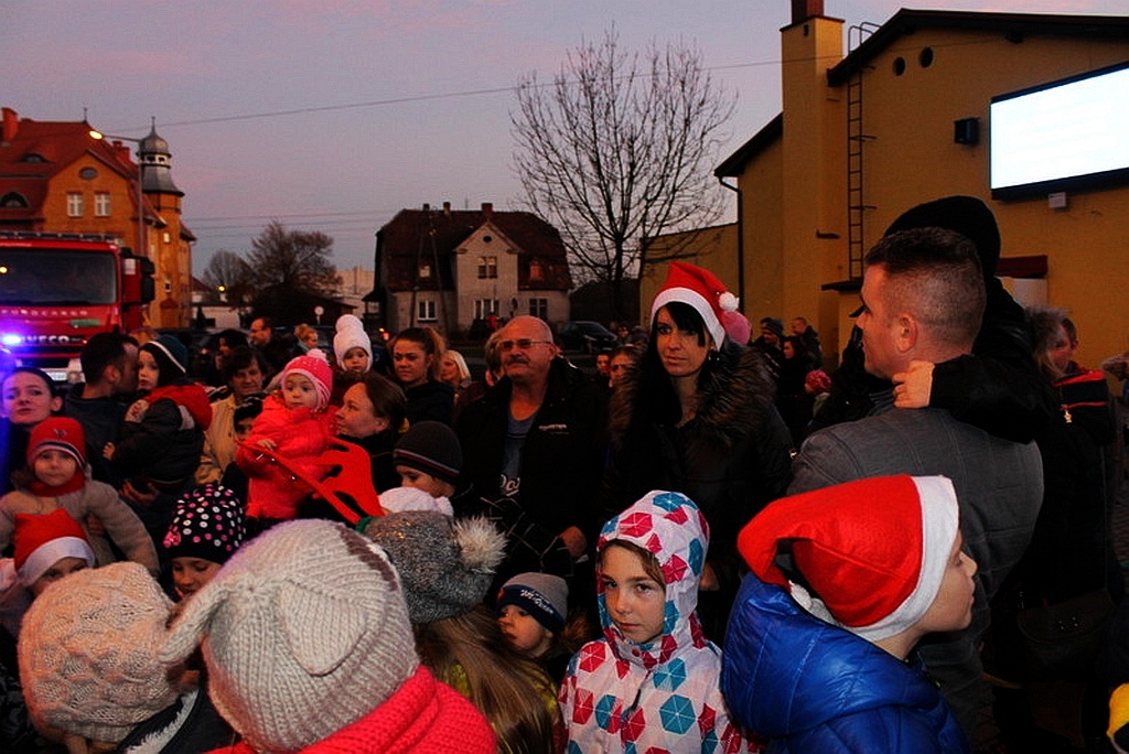 Święty Mikołaj złożył  wizytę mieszkańcom Prochowic