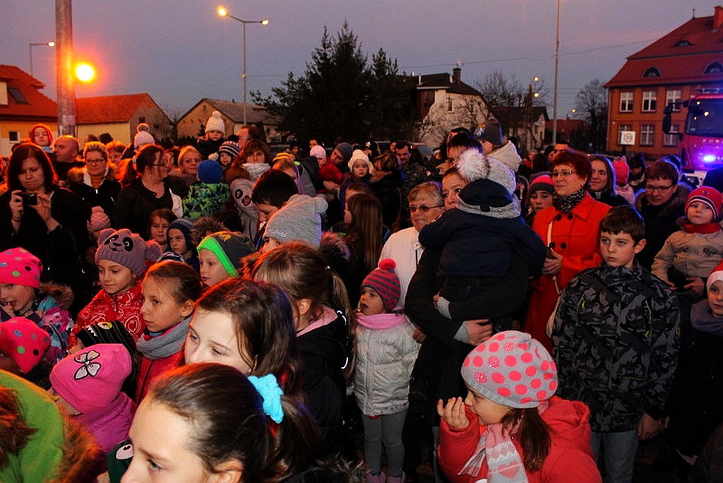 Święty Mikołaj złożył  wizytę mieszkańcom Prochowic