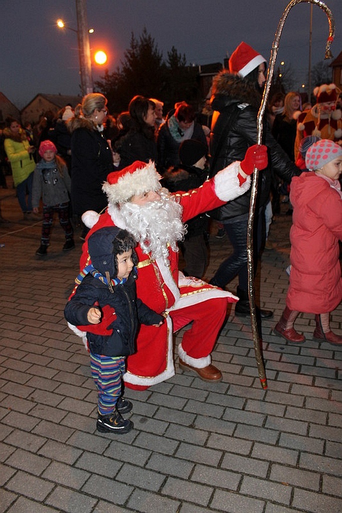 Święty Mikołaj złożył  wizytę mieszkańcom Prochowic