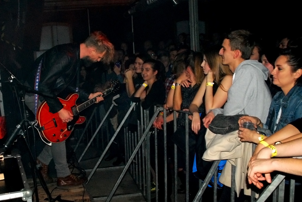 ORGANEK podbił Legnicę. Komplet widzów zjawił się w Spiżarni.