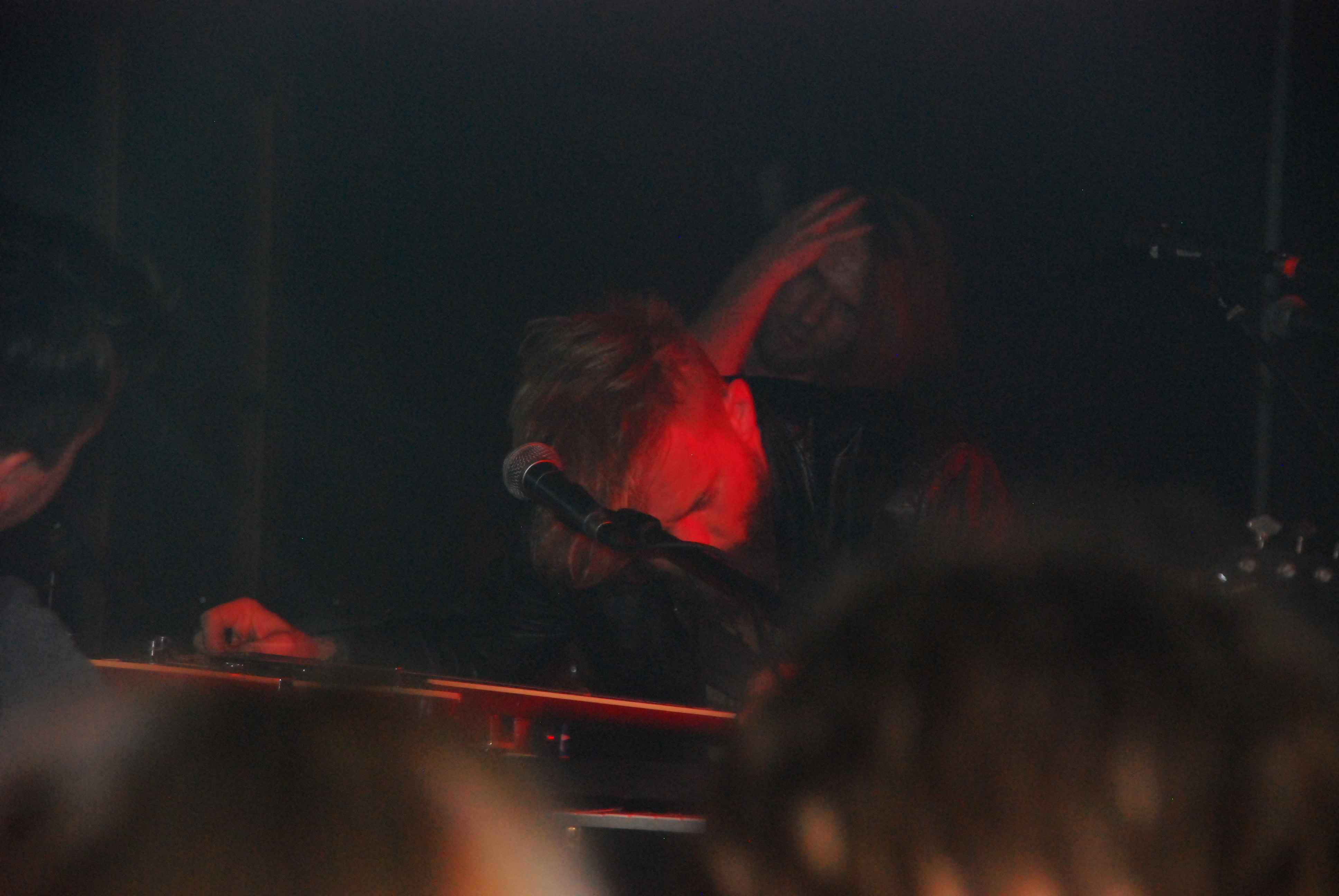 ORGANEK podbił Legnicę. Komplet widzów zjawił się w Spiżarni.