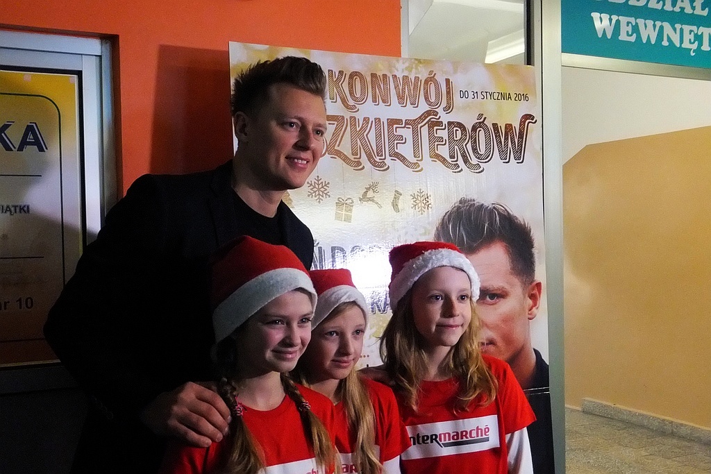 Rafał Brzozowski odwiedził dzieci w legnickim szpitalu