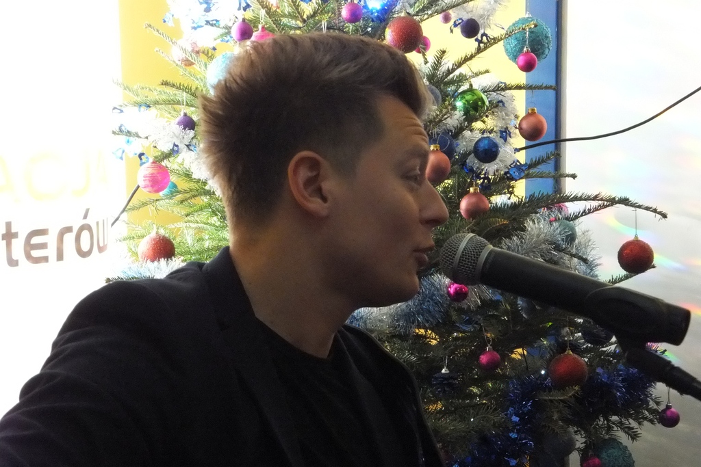 Rafał Brzozowski odwiedził dzieci w legnickim szpitalu