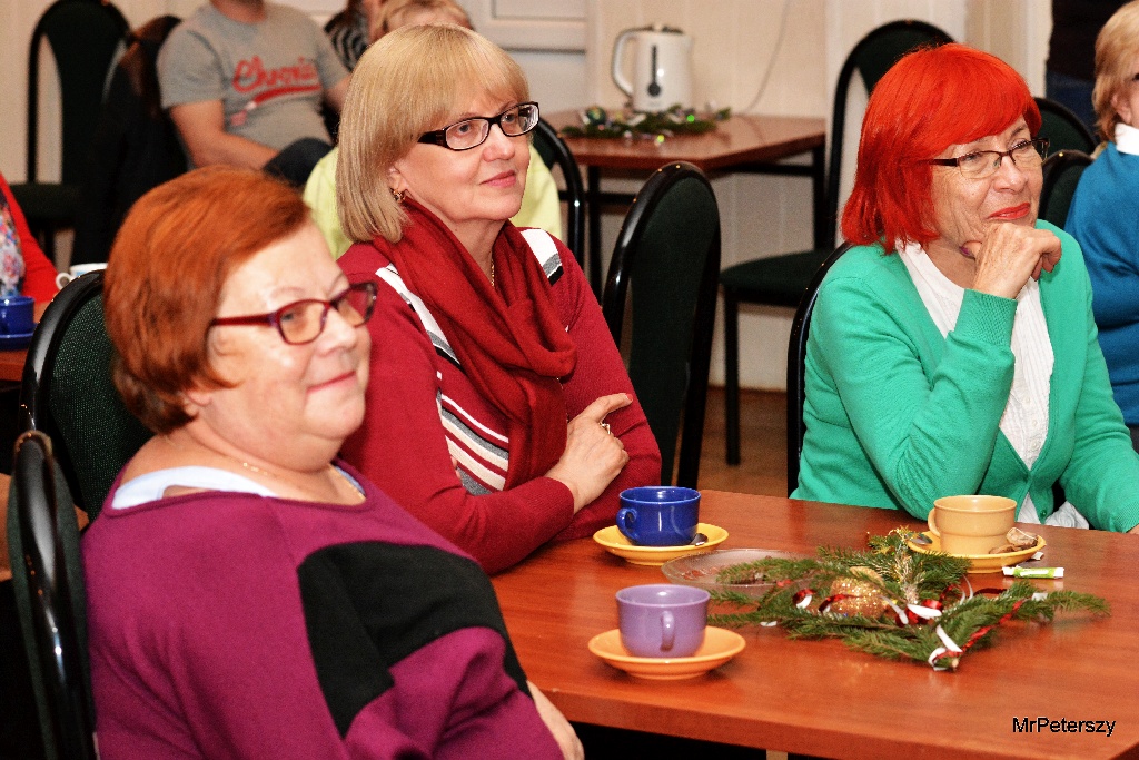 PrzedŚWIĄTECZNY prezent Seniorów dla Mieszkańców Piekar