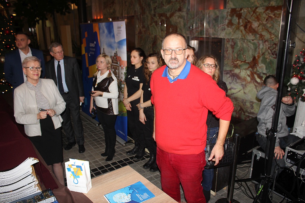 Tłumy legniczan na promocji miejskiego kalendarza na 2016 rok