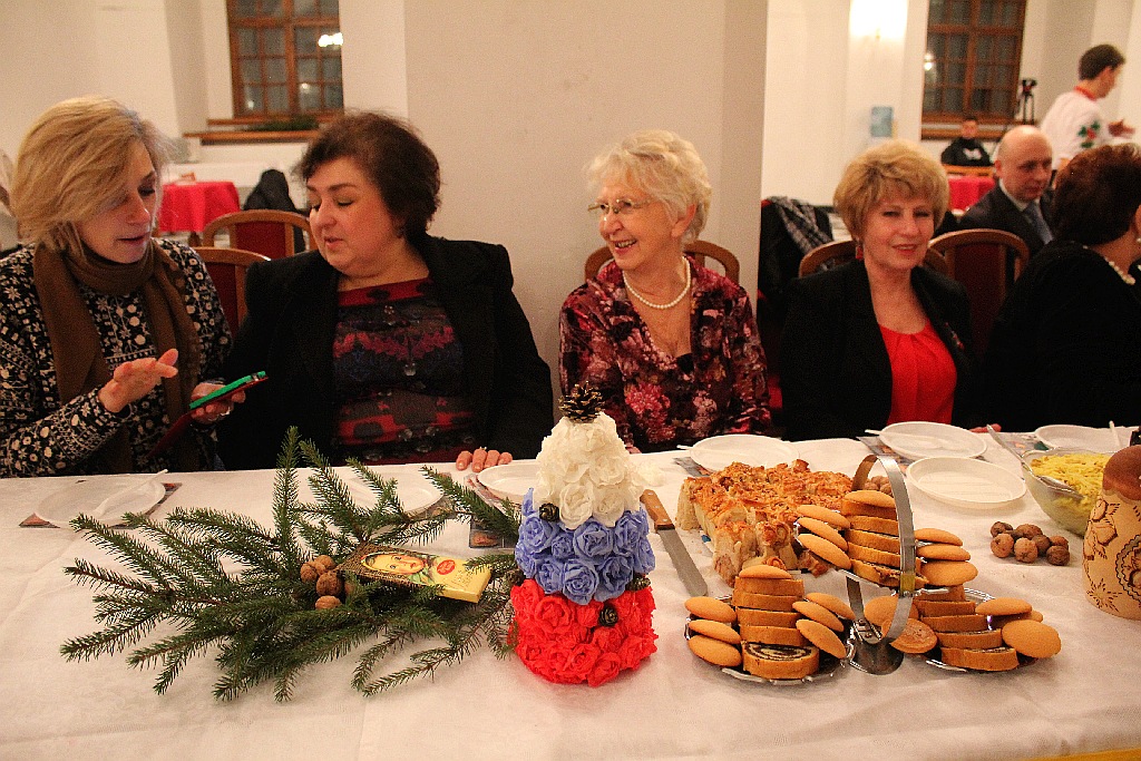 Osiem mniejszości narodowych zasiadło za wspólnym stołem