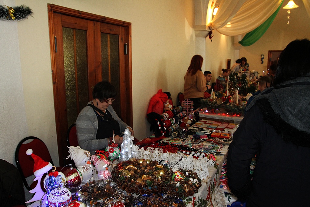 Mieszkańcy gminy Chojnów bawili się na Jarmarku w Piotrowicach