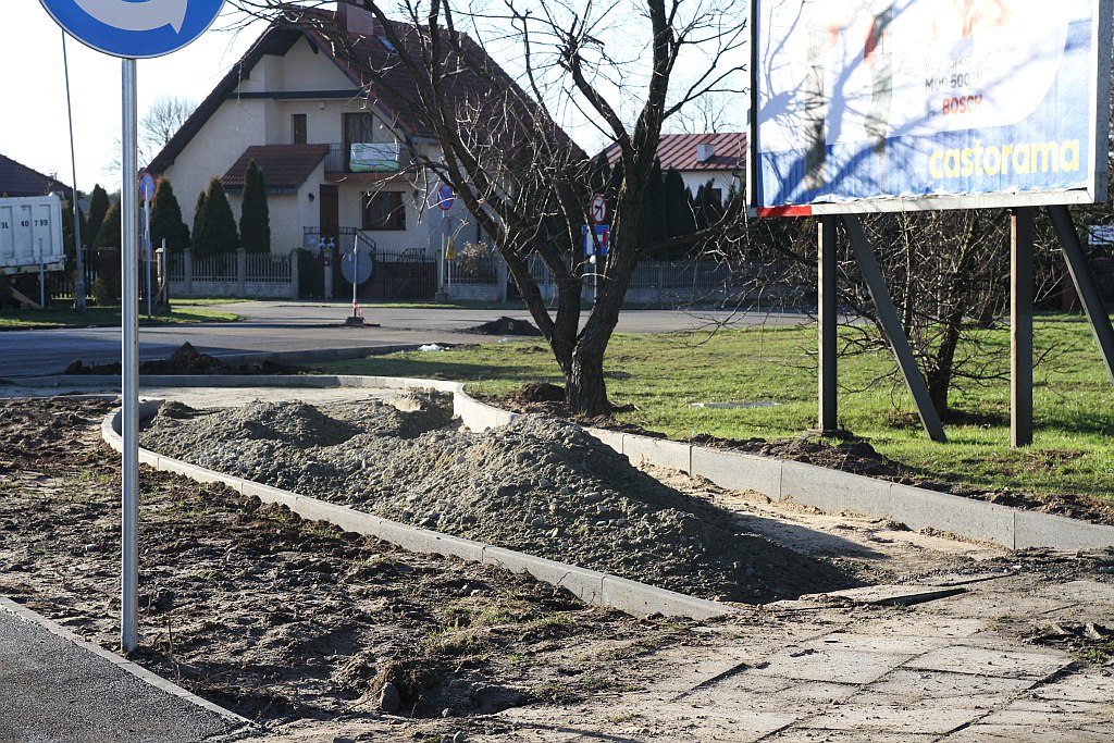 Dwudziestego grudnia a rondo na ul. Sikorskiego nadal w budowie