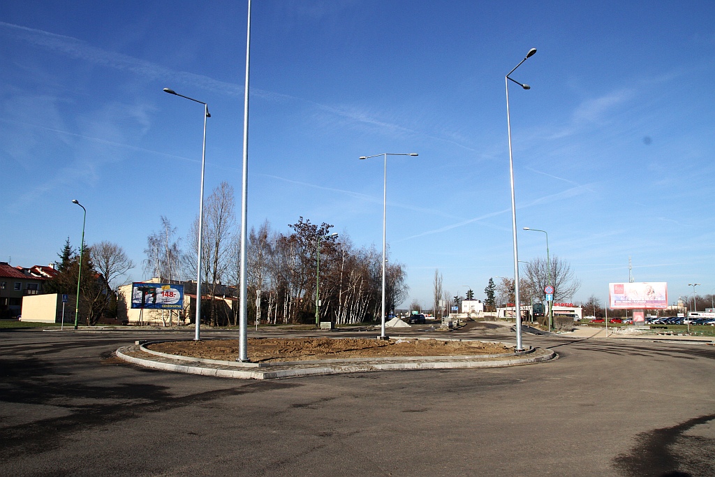 Dwudziestego grudnia a rondo na ul. Sikorskiego nadal w budowie