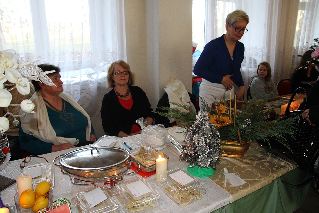 Mieszkańcy gminy Chojnów bawili się na Jarmarku w Piotrowicach