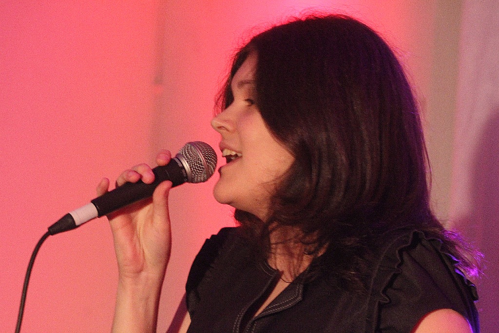 Soliści Studia Piosenki Fame Art dali koncert w Caffe Modjeska