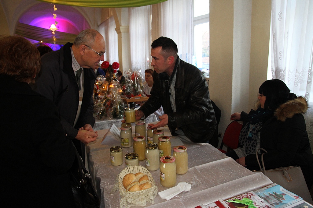 Mieszkańcy gminy Chojnów bawili się na Jarmarku w Piotrowicach