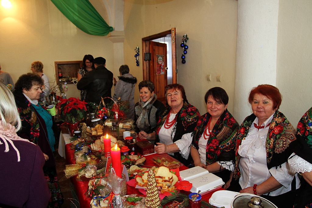 Mieszkańcy gminy Chojnów bawili się na Jarmarku w Piotrowicach