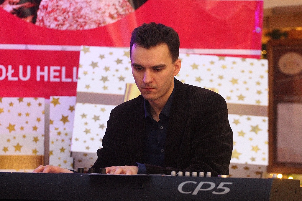 Gwiazda „Must Be The Music” kolędowała w Galerii Piastów