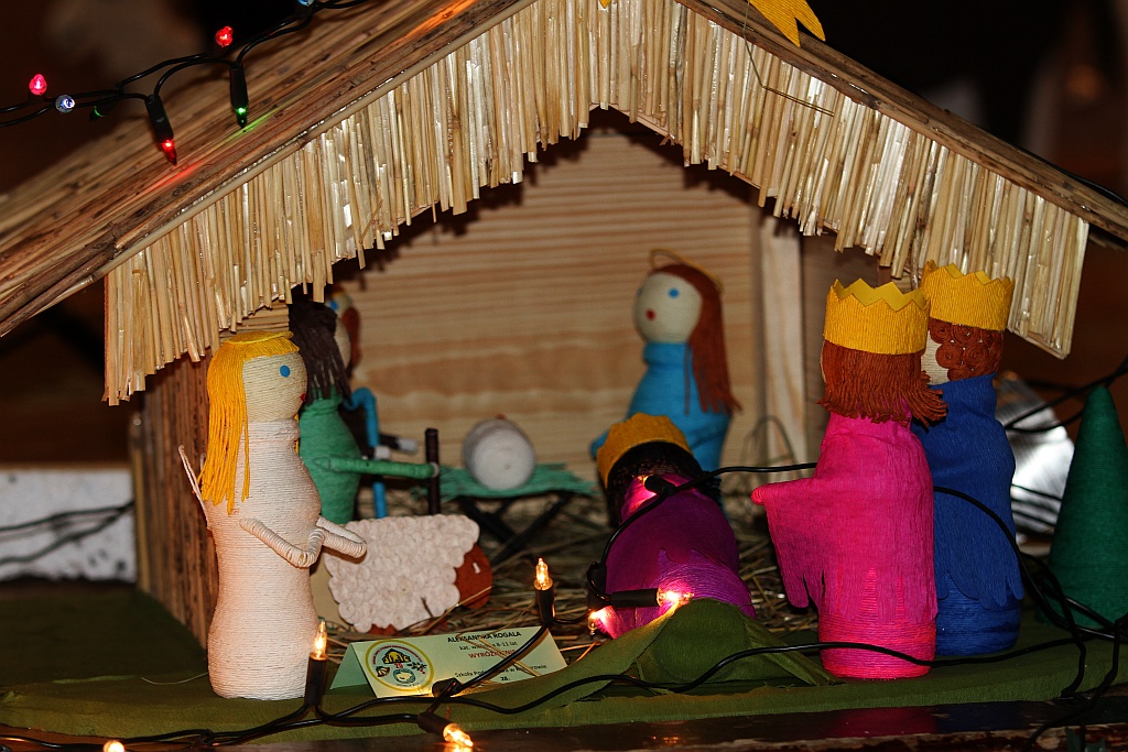 Podopieczni TPD zasiedi do wspólnej wigilii i otrzymali paczki