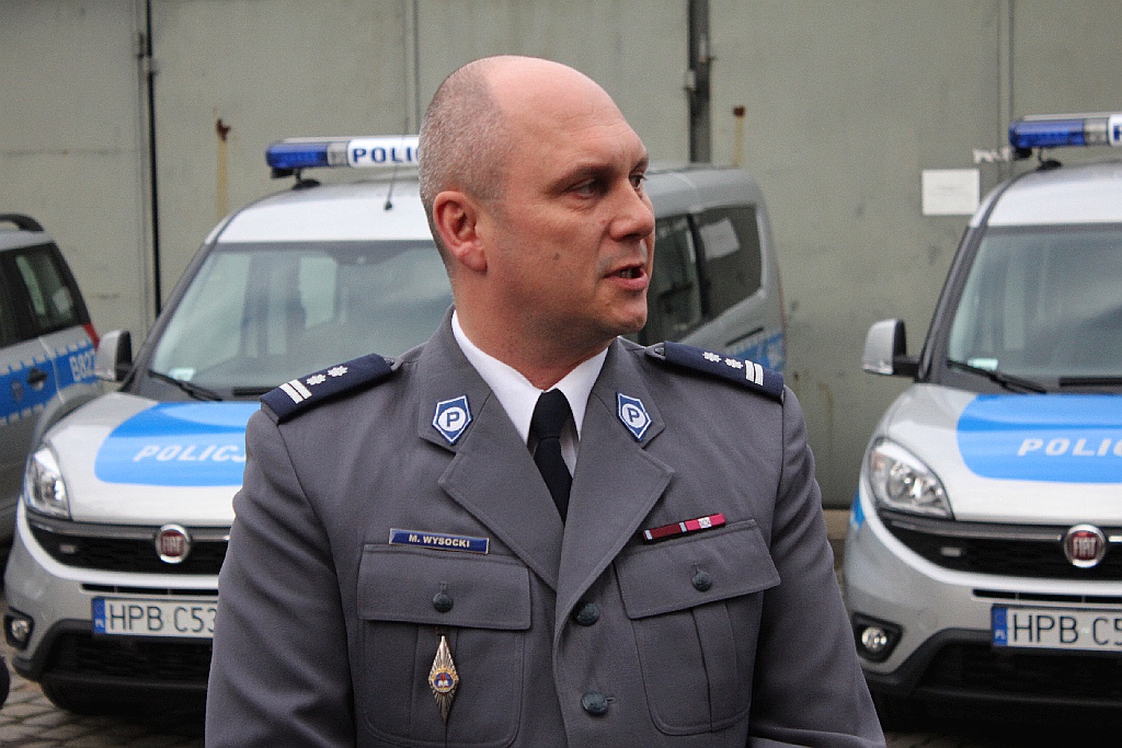 Legnicka policja ma dwanaście nowiuteńkich radiowozów