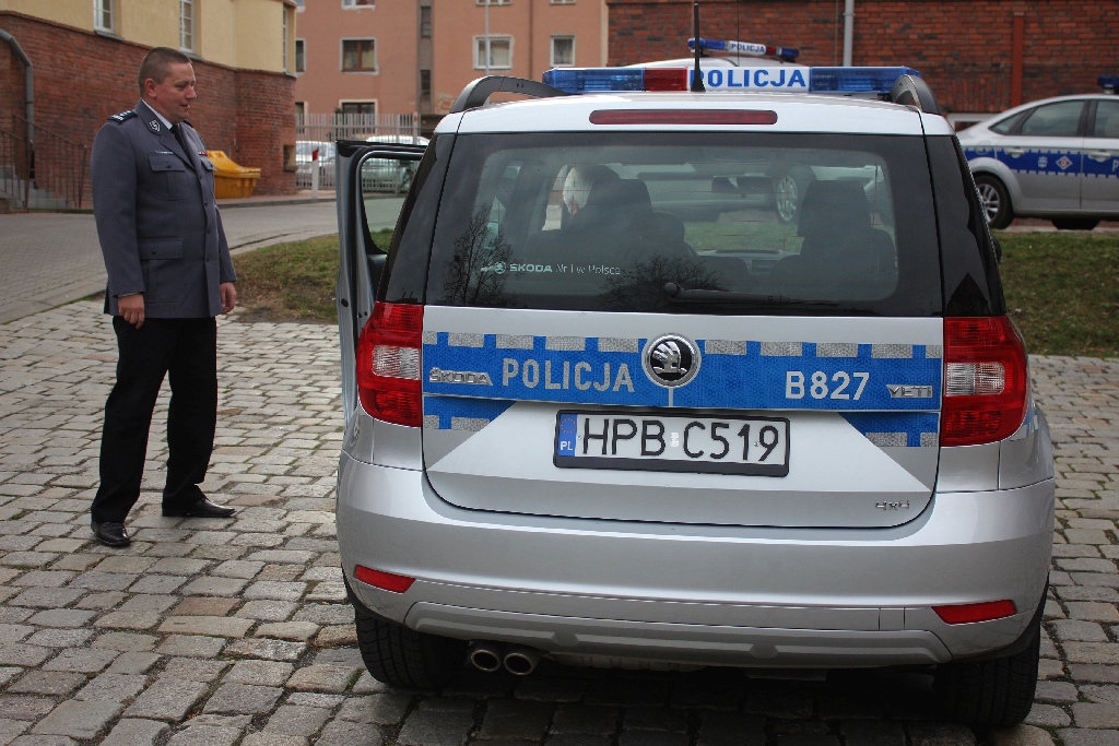 Legnicka policja ma dwanaście nowiuteńkich radiowozów