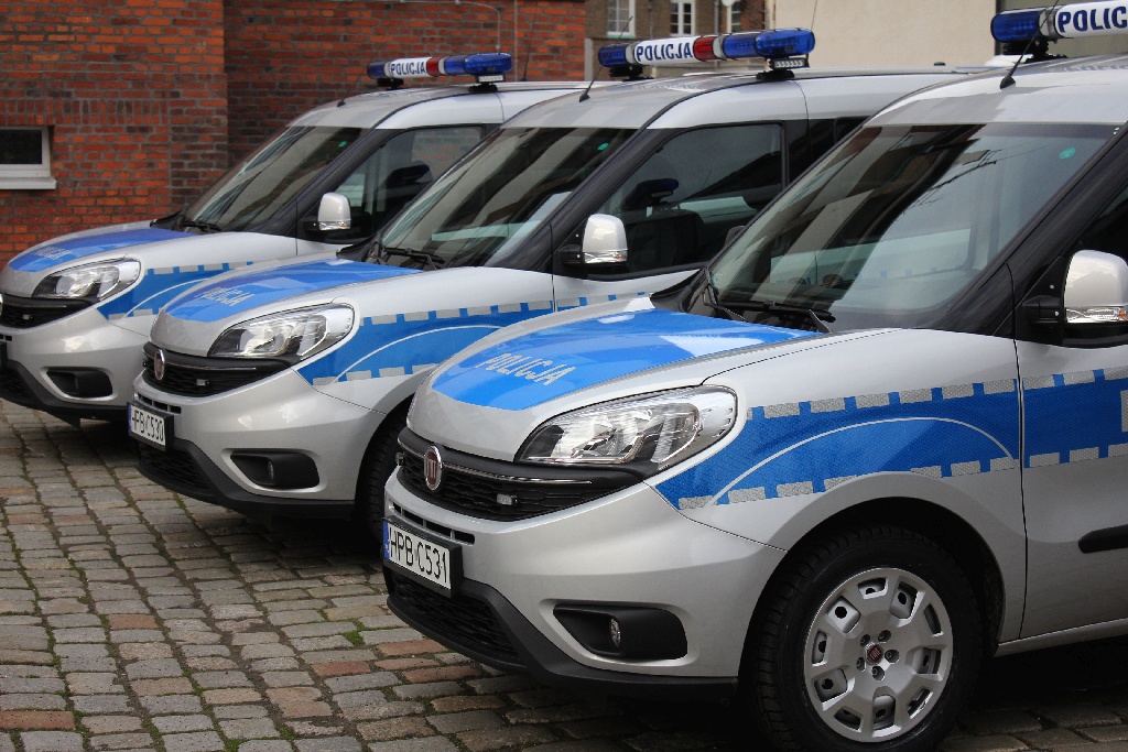 Legnicka policja ma dwanaście nowiuteńkich radiowozów
