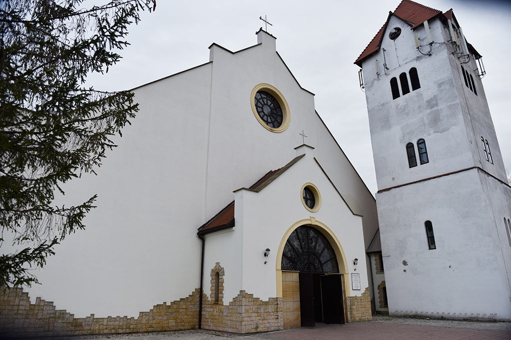 Piękne szopki bożonarodzeniowe w legnickich kościołach cz.1