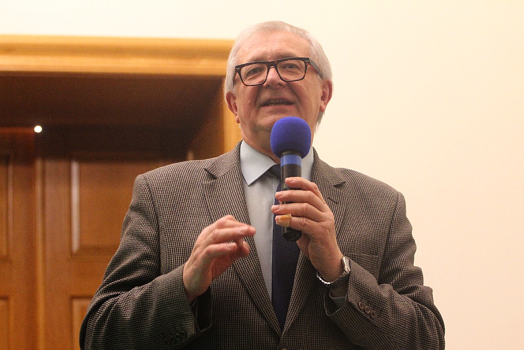 Wspaniały wieczór kolęd na dwa soprany i stuosobowy chór