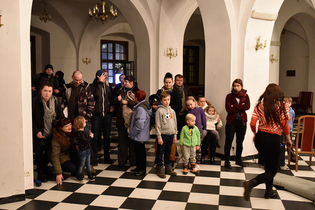Próba generalna spektaklu „Płonąca Wyspa” Teatru Avatar