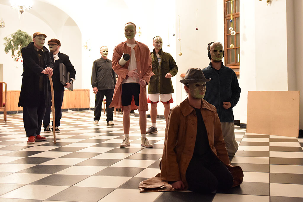Próba generalna spektaklu „Płonąca Wyspa” Teatru Avatar
