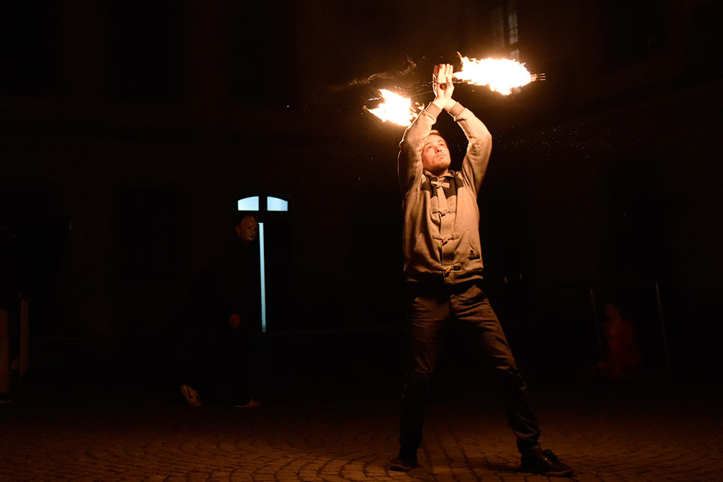 Próba generalna spektaklu „Płonąca Wyspa” Teatru Avatar
