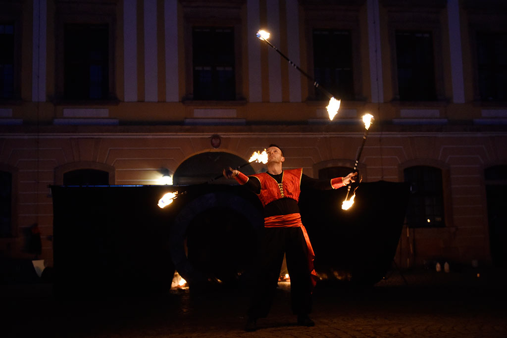 Próba generalna spektaklu „Płonąca Wyspa” Teatru Avatar
