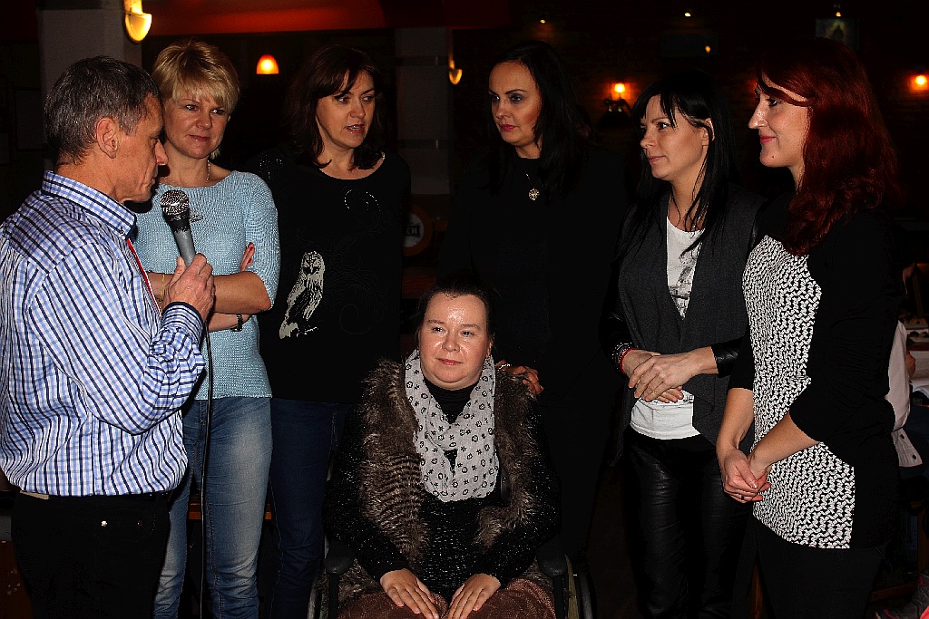 Zaśpiewali w Komecie dla Agnieszki na charytatywnym karaoke