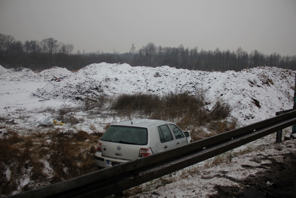 Ranne dwie osoby w wypadku na drodze S3 w Rzeszotarach
