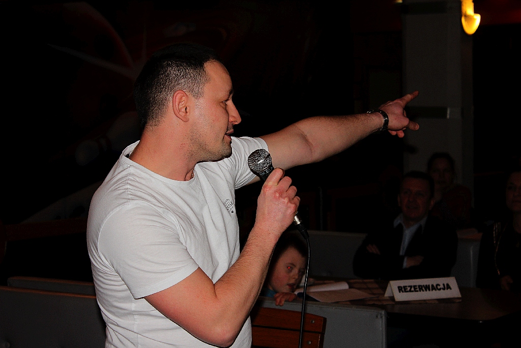Zaśpiewali w Komecie dla Agnieszki na charytatywnym karaoke