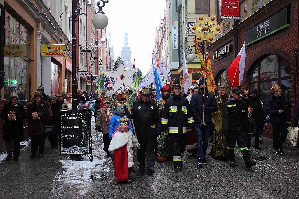 Ponad tysiąc wiernych wzięło udział w Orszaku Trzech Króli