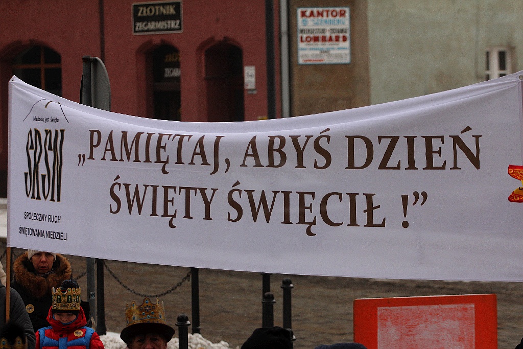 Ponad tysiąc wiernych wzięło udział w Orszaku Trzech Króli